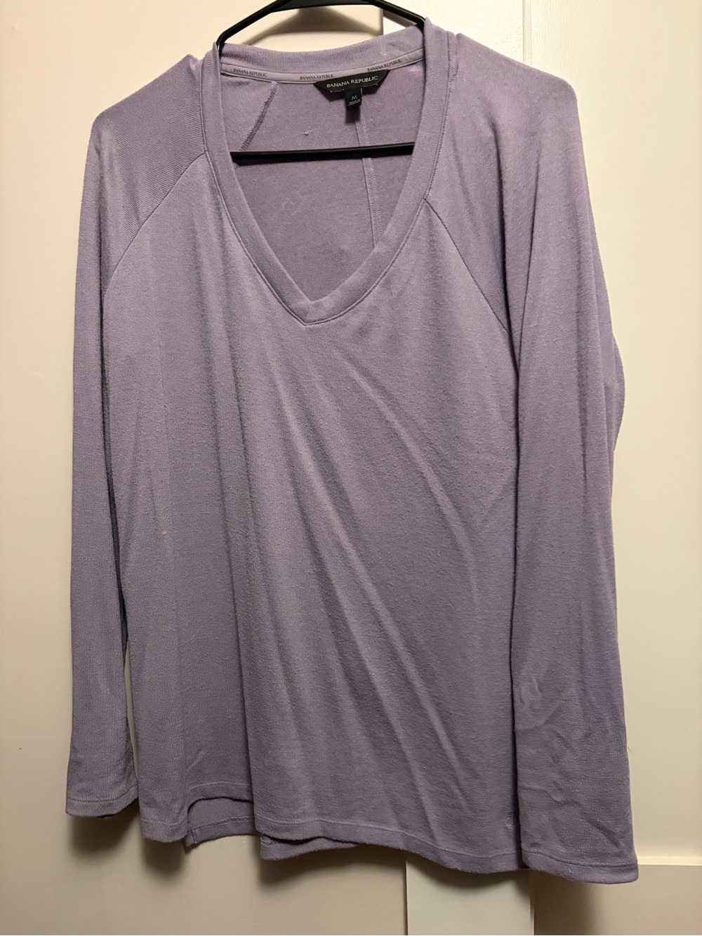 Banana Republic Lavender V-Neck Long Sleeve Tee